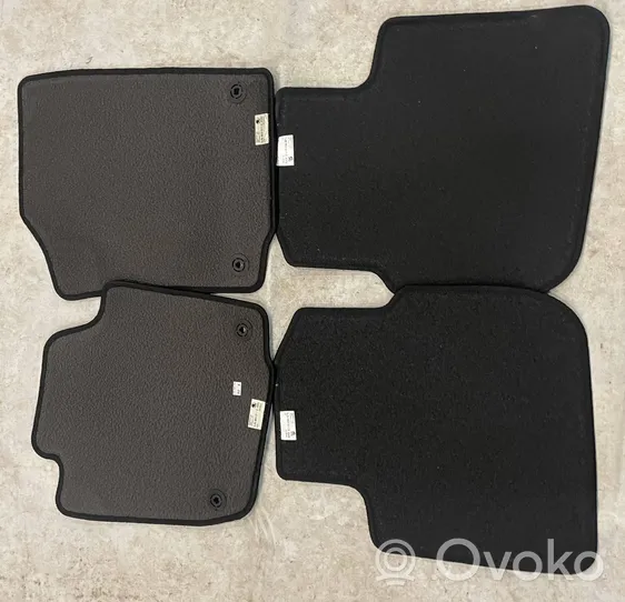 Skoda Rapid (NH) Kit tapis de sol auto 5JB863011E