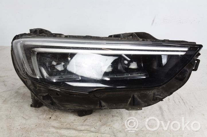 Opel Insignia B Lampa przednia 39122975