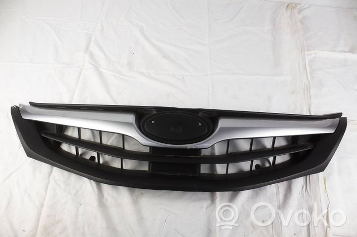 Subaru Impreza III Grille calandre supérieure de pare-chocs avant SB07045GA