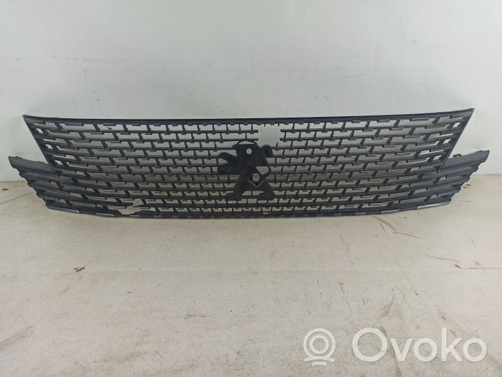 Peugeot 5008 II Grille calandre supérieure de pare-chocs avant 9836842277