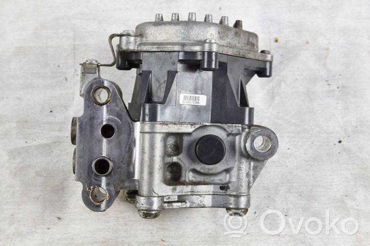 Volvo XC60 Radiatore dell’olio trasmissione/cambio 31325357