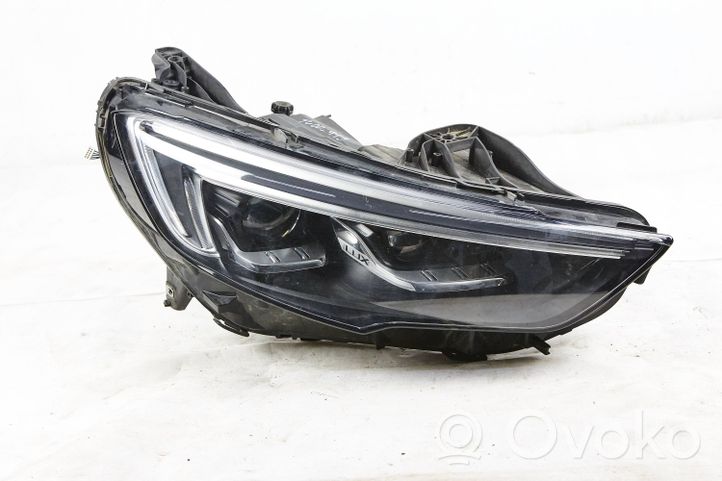 Opel Insignia B Lampa przednia 39195646