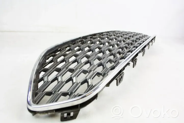 Ford Mondeo MK V Grille de calandre avant DS738150ZW