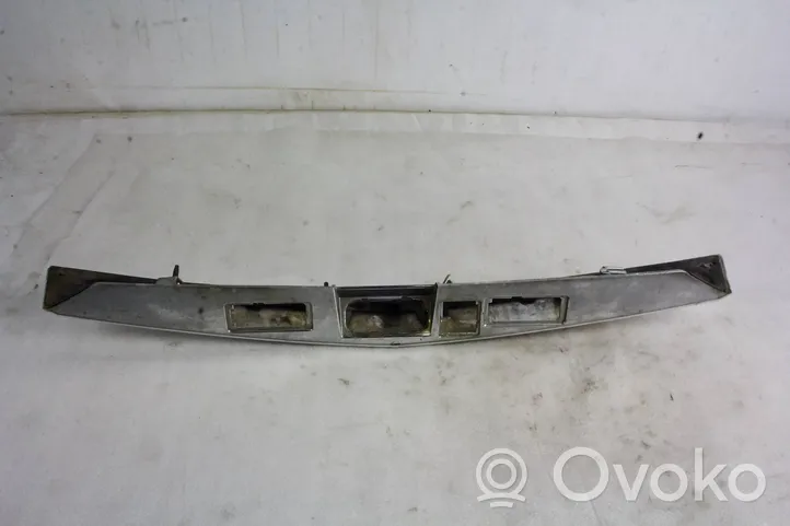 Cadillac SRX Trunk door license plate light bar 20902911