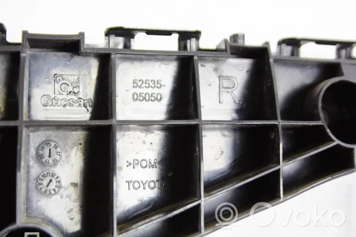 Toyota Avensis T270 Support de montage de pare-chocs avant 5253505050