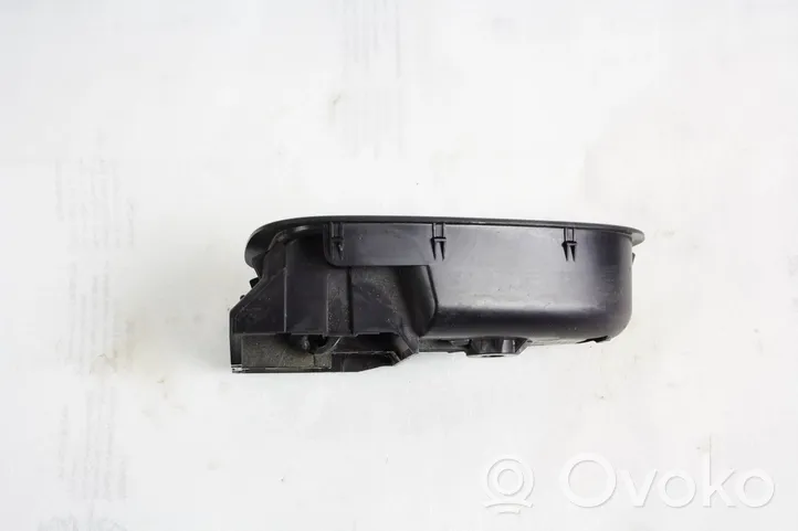 Toyota Avensis T270 Takaoven sisäkahva 6920505051