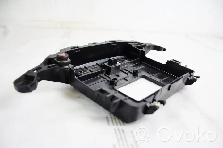 Opel Astra K Radio/GPS head unit trim 39026780