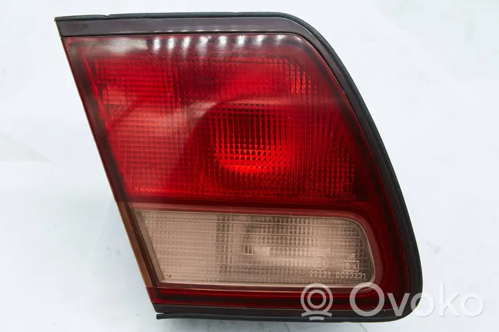 Mitsubishi Galant Lampy tylnej klapy bagażnika 0431613