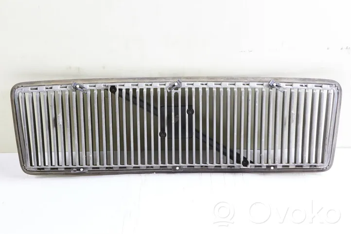 Volvo 850 Grille calandre supérieure de pare-chocs avant 