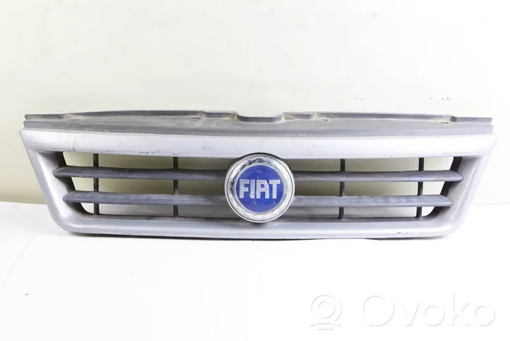 Fiat Ducato Front bumper upper radiator grill ls132915801