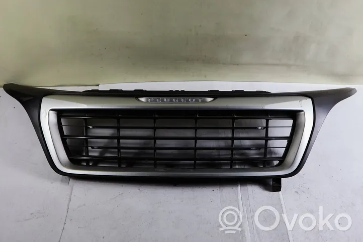 Peugeot Boxer Maskownica / Grill / Atrapa górna chłodnicy 1314847070