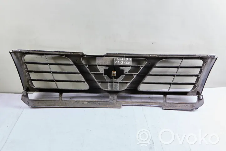 Nissan Patrol 4W60 Grille de calandre avant 62310VB000