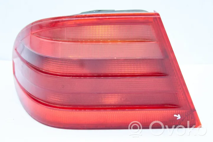 Mercedes-Benz E W210 Luci posteriori a2108204364