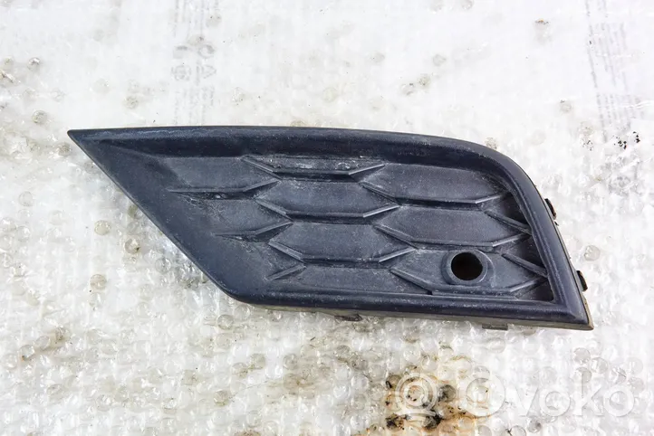 Volkswagen Tiguan Grille inférieure de pare-chocs avant 5na853665a