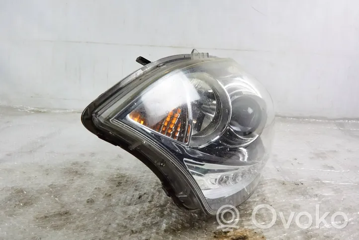 KIA Rio Lampa przednia 921011wxxx