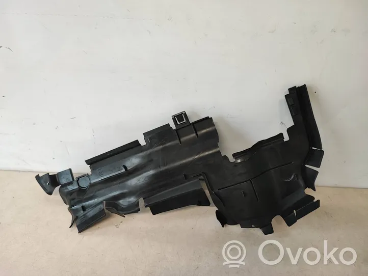 Audi A5 Déflecteur d'air de radiateur de refroidissement 8w6121284