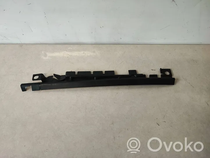 Audi A5 Déflecteur d'air de radiateur de refroidissement 8w0121292