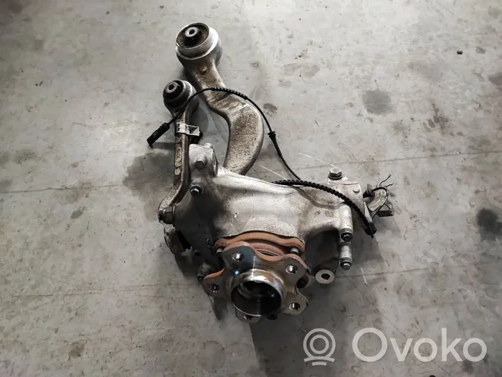 BMW 4 G22 G23 G24 G26 Fusée d'essieu de moyeu de la roue avant 6892509