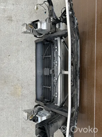 BMW 7 G11 G12 Support de radiateur sur cadre face avant 7357209