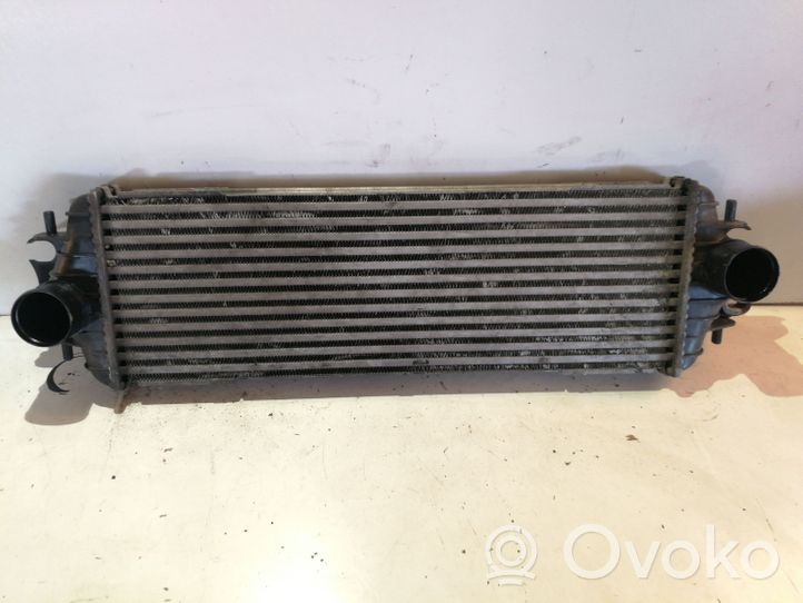 Opel Vivaro Chłodnica powietrza doładowującego / Intercooler 