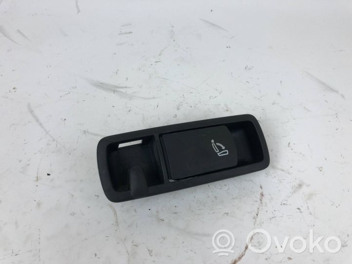 Audi RS5 Rączka / Dźwignia regulacji fotela tylnego 8P7885693