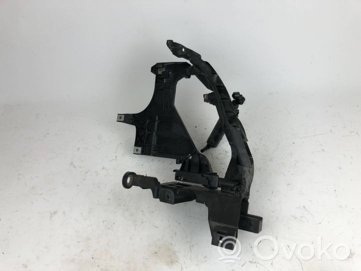 Audi RS5 Ajovalon kannake 8T0805607C