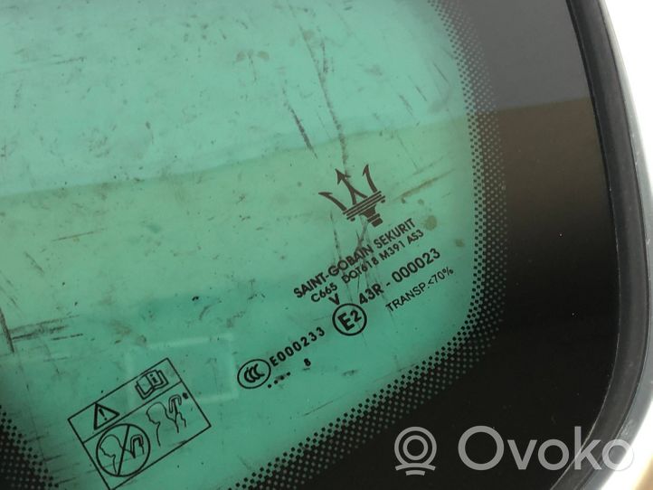 Maserati Levante Vetro del deflettore posteriore 06701010560