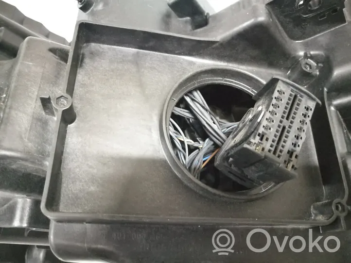 Audi E-tron GT Lampa przednia 030111023300