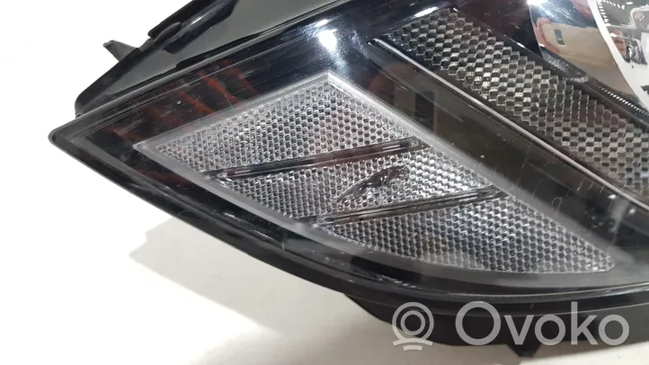 Jaguar XF X260 Lampa przednia 0019624208