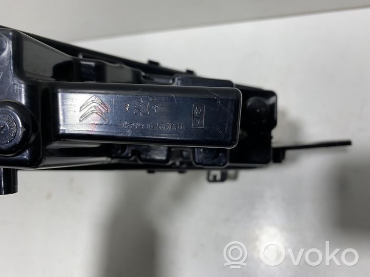 Citroen C5 Aircross Phare de jour LED 9818005180