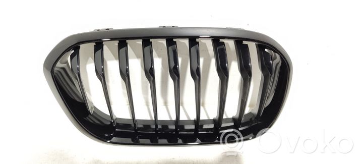 BMW 1 F20 F21 Grille inférieure de pare-chocs avant 7371748