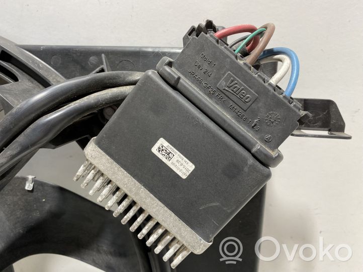Infiniti Q60 Elektryczny wentylator chłodnicy 214814GC0B