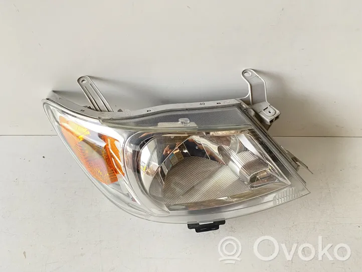 Toyota Hilux (AN10, AN20, AN30) Lampa przednia 10016517