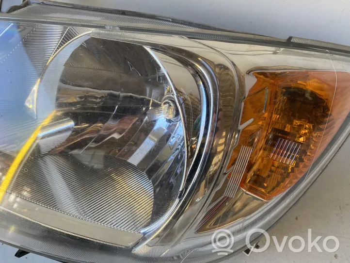 Toyota Hilux (AN10, AN20, AN30) Lampa przednia 10016517