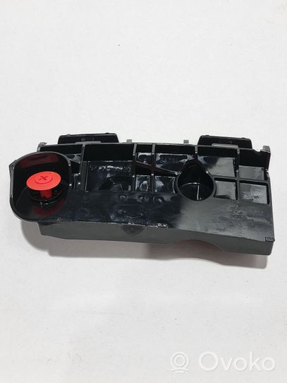 Toyota Sienna XL30 III Support de pare-chocs arrière 5215708020