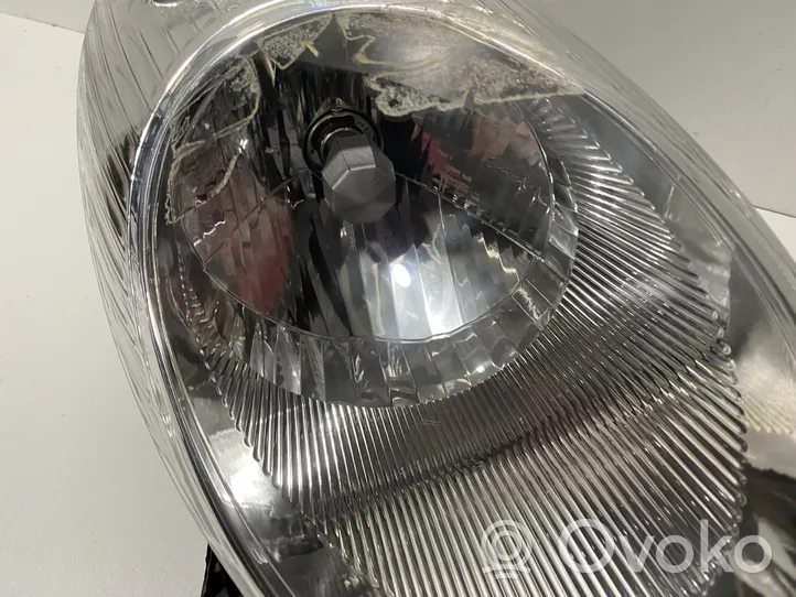 Nissan Micra Headlight/headlamp 26010BC500