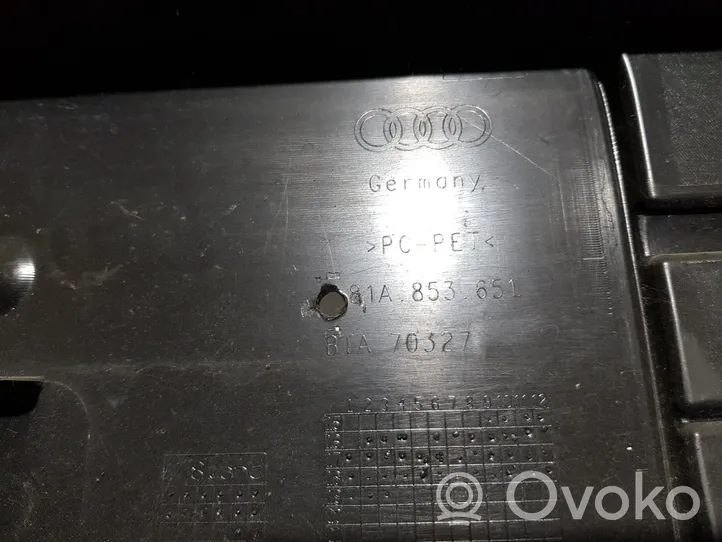 Audi Q2 - Grille calandre supérieure de pare-chocs avant 81A853651