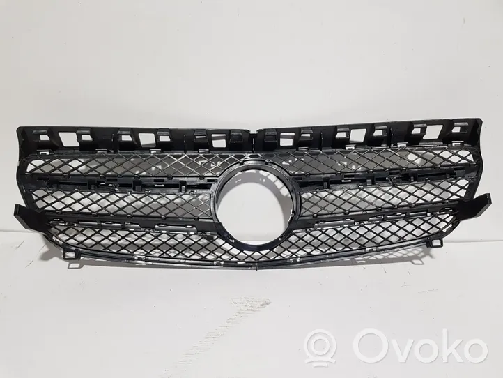 Mercedes-Benz A W176 Grille calandre supérieure de pare-chocs avant A1768880260