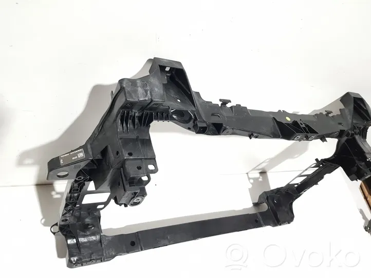 Audi Q8 Pannello di supporto del radiatore 4M0805594E