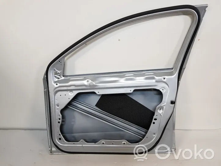 Volkswagen PASSAT B7 Front door 3AA831312