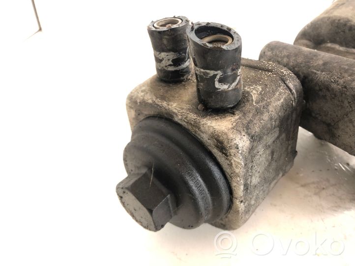 Volkswagen PASSAT B5 Supporto di montaggio del filtro dell’olio 038115389B