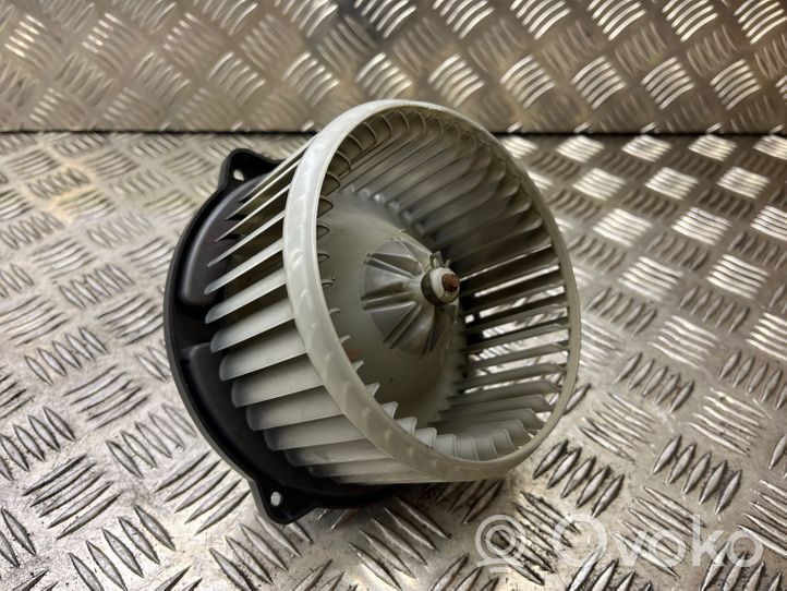 Toyota Corolla E120 E130 Ventola riscaldamento/ventilatore abitacolo 0130101601