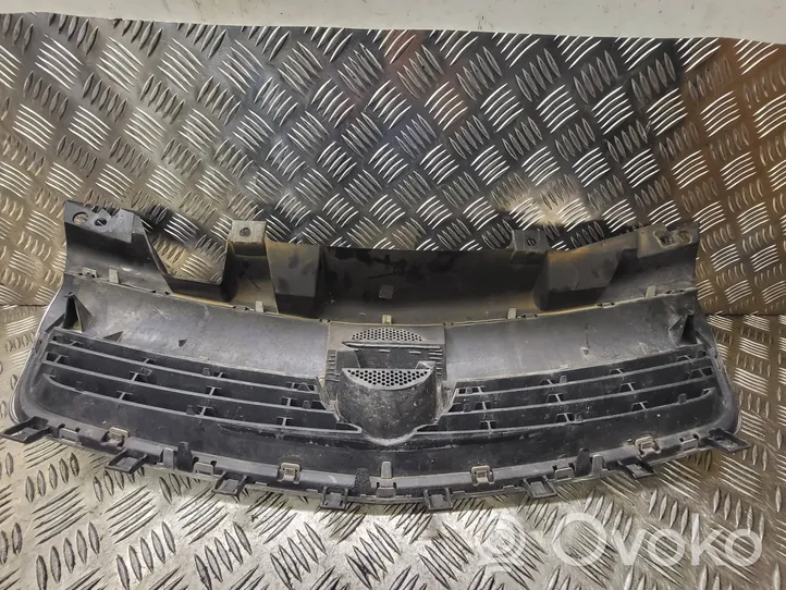 Opel Zafira B Grille calandre supérieure de pare-chocs avant 321228108