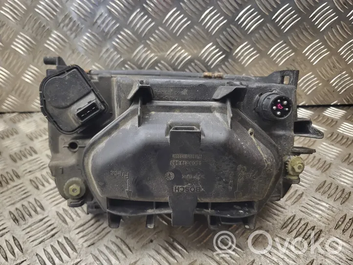 Audi A4 S4 B5 8D Lampa przednia 8D0941003E