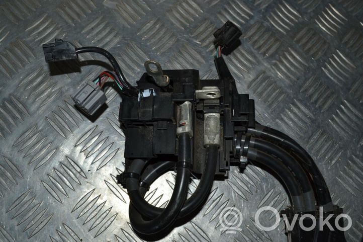 Toyota Avensis T270 Faisceau de câblage pour moteur 821220F030