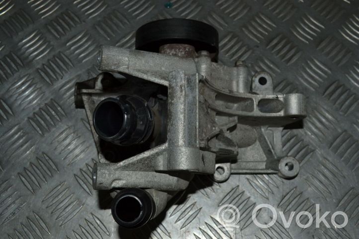 Toyota Avensis T270 Pompe de circulation d'eau 7823008