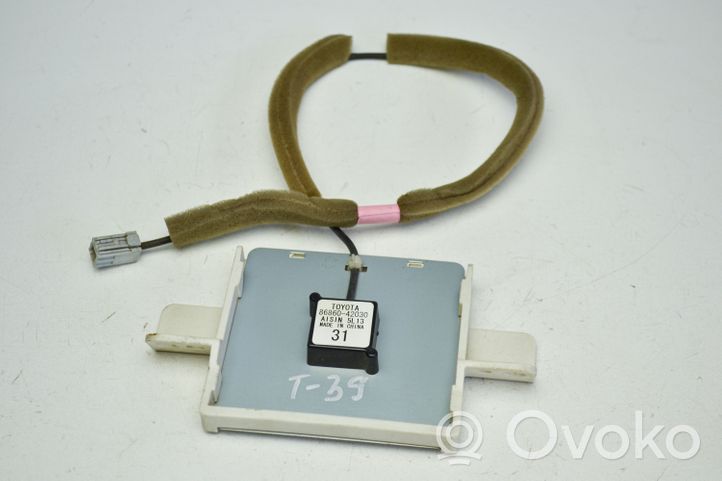 Toyota RAV 4 (XA30) Antena GPS 8686042030