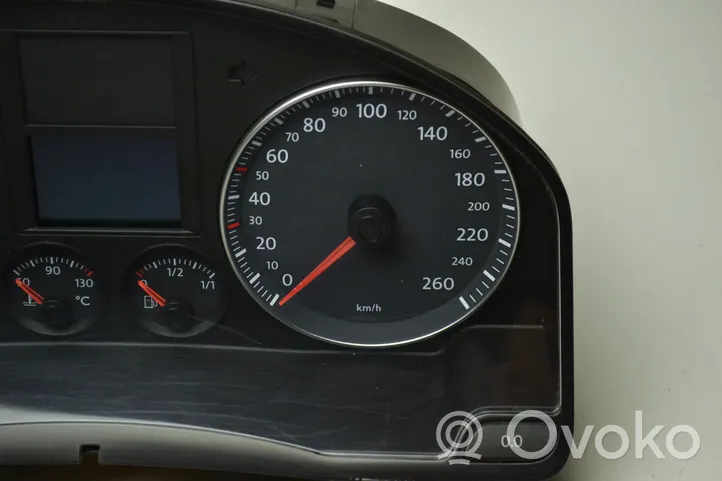 Volkswagen Golf V Compteur de vitesse tableau de bord 1K0920864BX