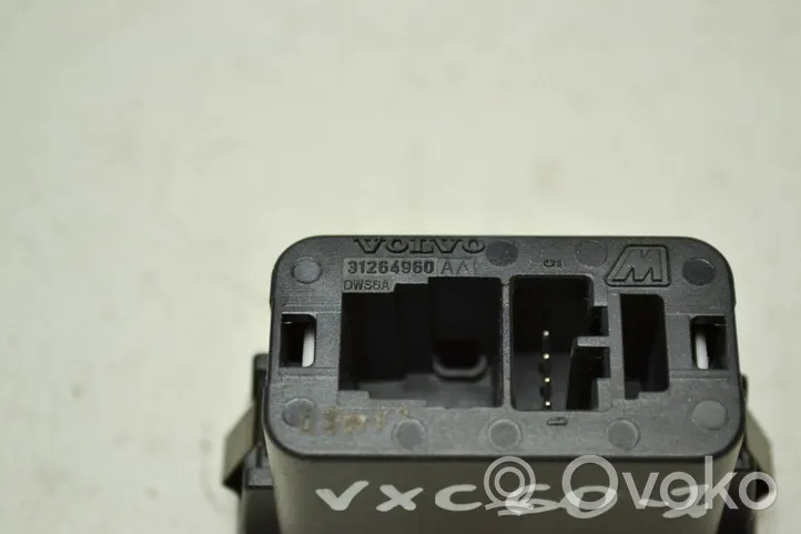 Volvo XC60 Tailgate/boot open switch button 31264960AA