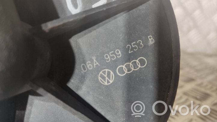 Audi A4 S4 B5 8D Pompa dell’aria secondaria 06A959253B